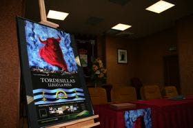 ASPAT de Tordesillas presentó su cartel anunciador de las Fiestas de «La Peña»