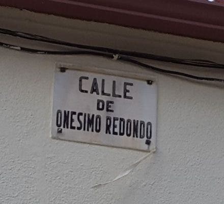 Emplazan a 7 Ayuntamientos de la Comarca de Medina del Campo a suprimir los nombres de calles franquistas