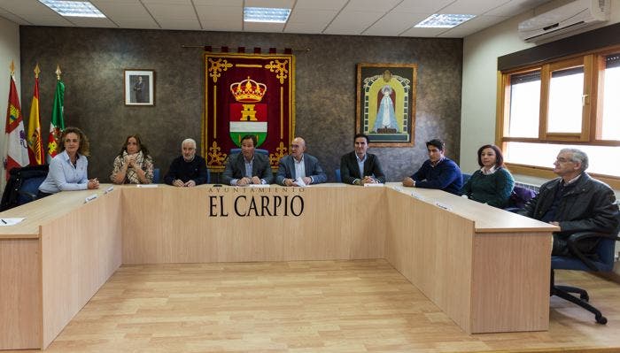 El Carpio: el alcalde plantea al presidente de la Diputación los problemas del municipio, en su visita institucional