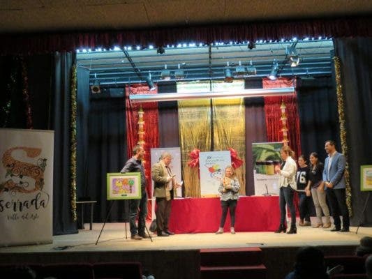 Serrada: La niña Lucía Matisán, ganadora del XX Certamen de Pintura Rural de Fertiberia dotado con 6.000 euros