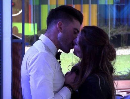 Gran Hermano VIP: Con San Valentín llegó el primer beso de amor entre Ivonne Reyes y Sergio Ayala