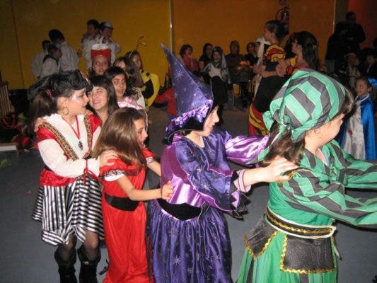Nava del Rey: Un desfile infantil de disfraces abre el viernes las Carnestolendas