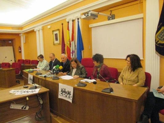 La Comisión de Voluntariado de Medina del Campo presentó la renovación de su «Guía del Voluntariado»