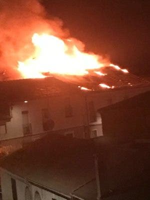 Olmedo: Un fuego arrasa una vivienda