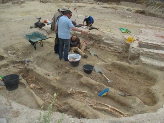 Medina del Campo: Aparecen varios esqueletos en el «Sitio Histórico»