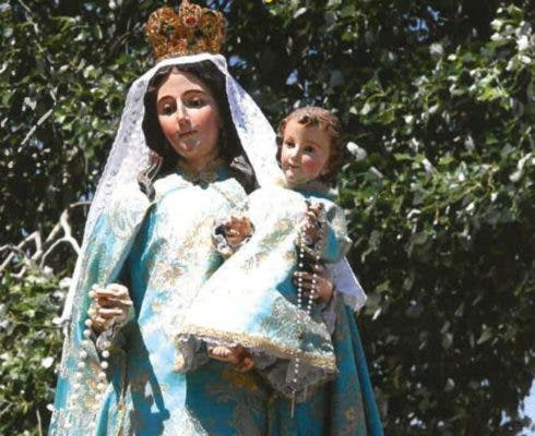 Velascálvaro: Las fiestas de la Virgen del Rosario llegan con encierro y «novillo del cajón»