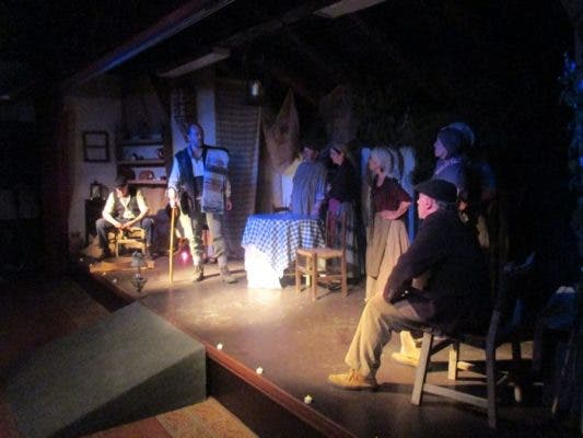 La Seca: Exquisita puesta en escena de «Tierra baja», a cargo de «Zahorí», en la XVII Muestra de Teatro