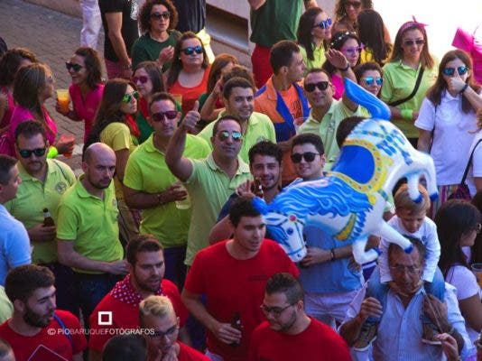 Olmedo: Con el izado de banderas y la concentración popular arrancaron las fiestas de San Miguel y San Jerónimo
