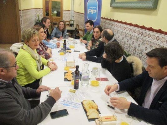Medina del Campo: El PP ofreció el tradicional desayuno navideño a los medios de comunicación