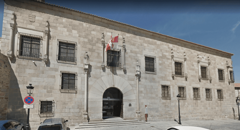 La Audiencia de Ávila impone 16 meses de cárcel a una mujer por agredir a su expareja en dos ocasiones
