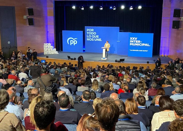 Fernández Mañueco asegura que el futuro de España pasa por Pablo Casado y por el Partido Popular
