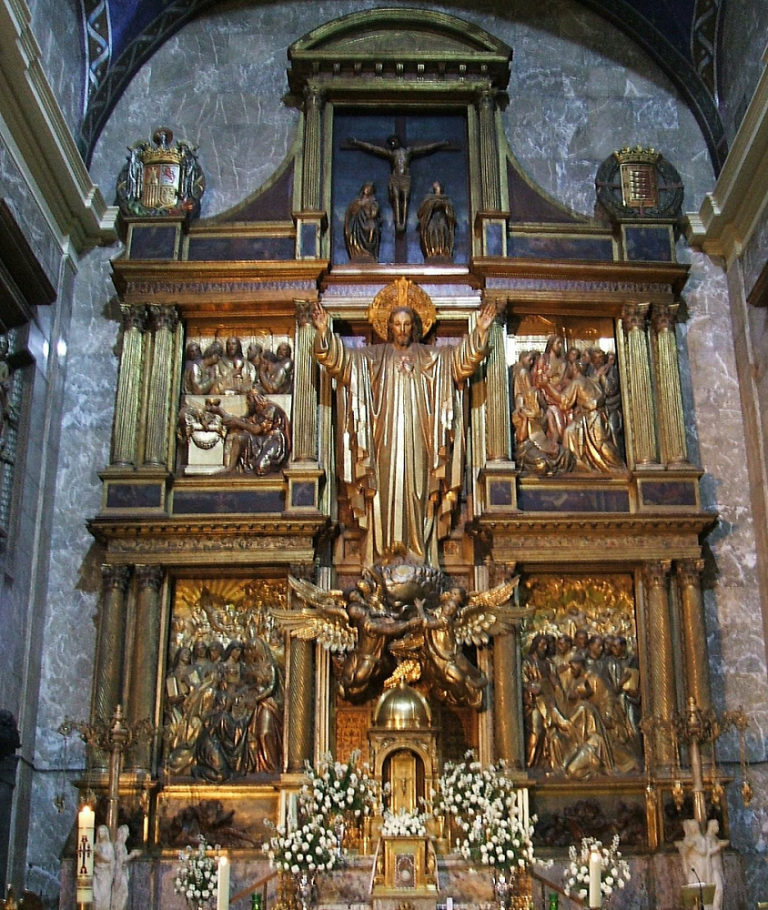 Piden retirar monumentos con simbología franquista, entre los que destaca el Altar de la iglesia del Santuario nacional de la Gran Promesa