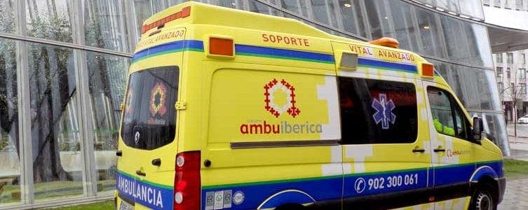 herido un varón de 72 años tras ser golpeado por un autobús en la calle Vitoria