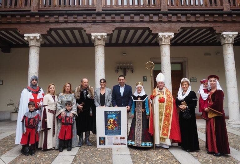 La Diputación de Valladolid presenta la recreación histórica de la Donación de la Villa que se celebra en Fresno el fin de semana