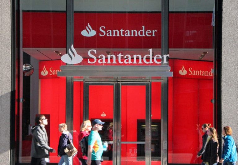 Una vecina de Medina del Campo logra que el Banco Santander le anule una deuda de 120.000€