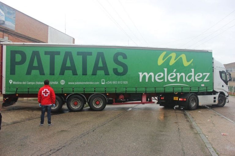 Patatas Meléndez continúa con su plan de donaciones para la lucha del COVID-19 y entrega 50.000 Kilos de patatas para Cruz Roja de Castilla y León
