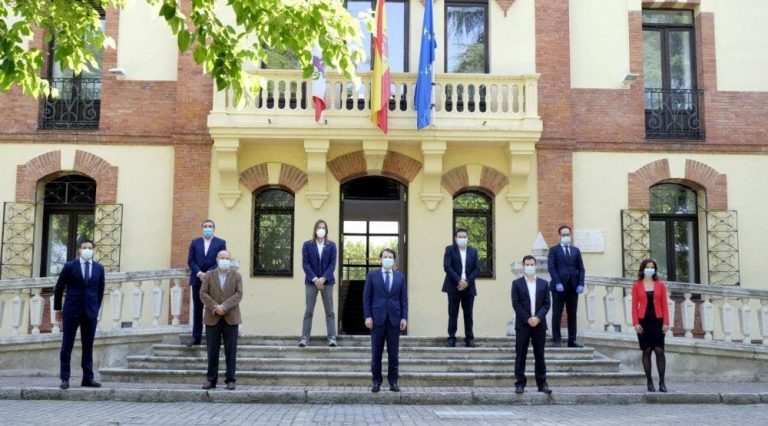 Junta y partidos políticos avanzan en un acuerdo para facilitar la recuperación económica, del empleo y de la cohesión social en Castilla y León