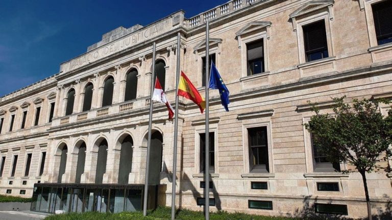 El TSJCyL rechaza la petición de Abogados Cristianos de suspender las restricciones de aforo en lugares de culto de Castilla y León