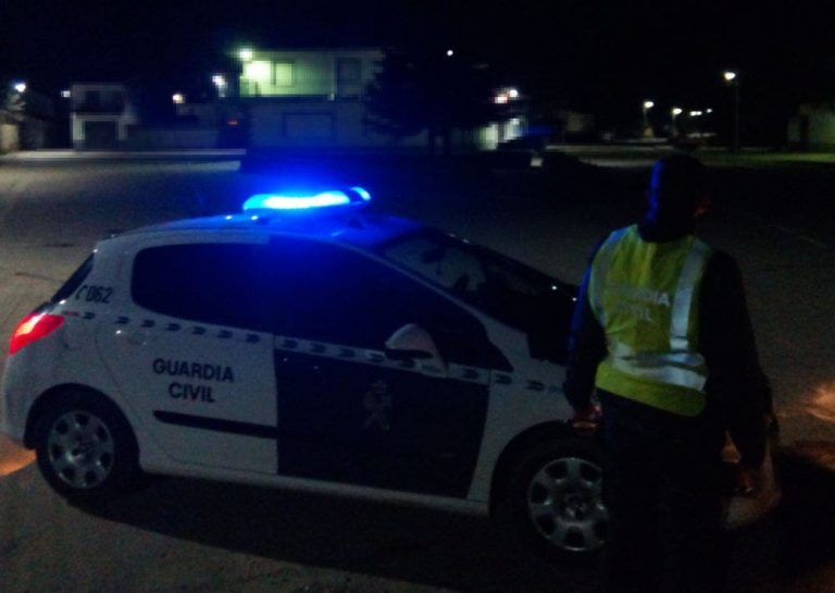 La Guardia Civil denuncia a un grupo de personas por saltarse el confinamiento para realizar una fiesta