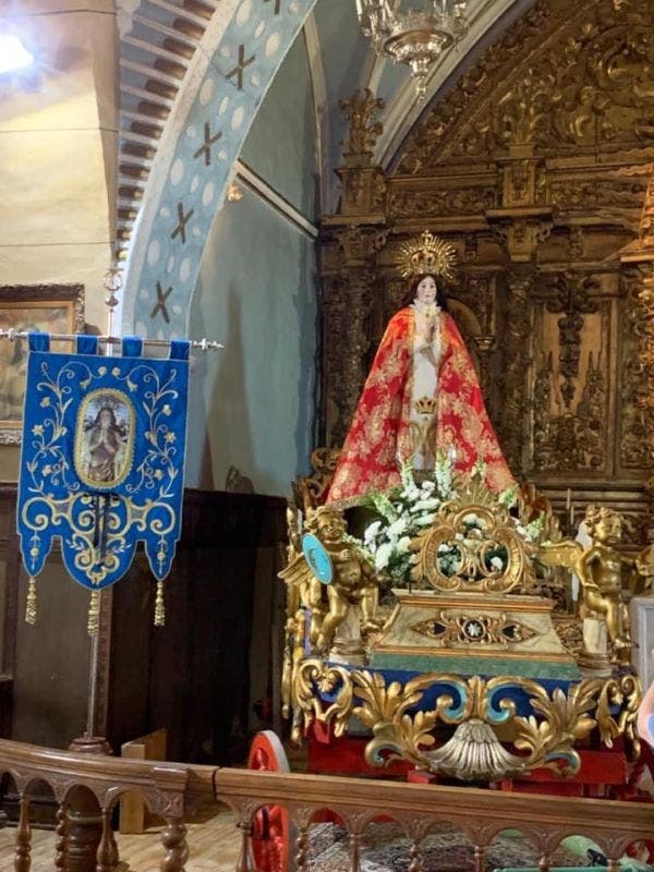 La Virgen de la Concepción de Nava del Rey ya se encuentra en su carroza "La del Sol"
