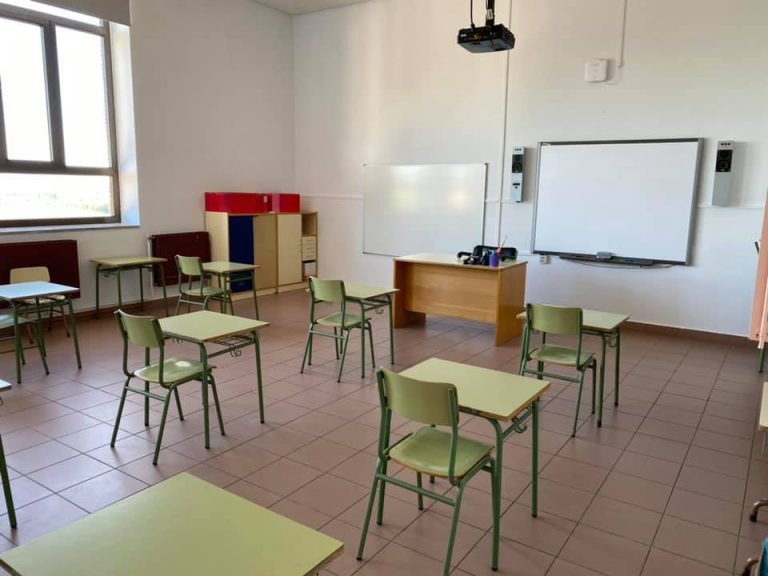 Educación cierra una nueva aula en Ávila