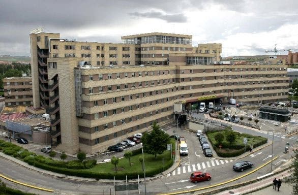Declarado un brote en el Hospital de Salamanca que afecta actualmente a nueve personas
