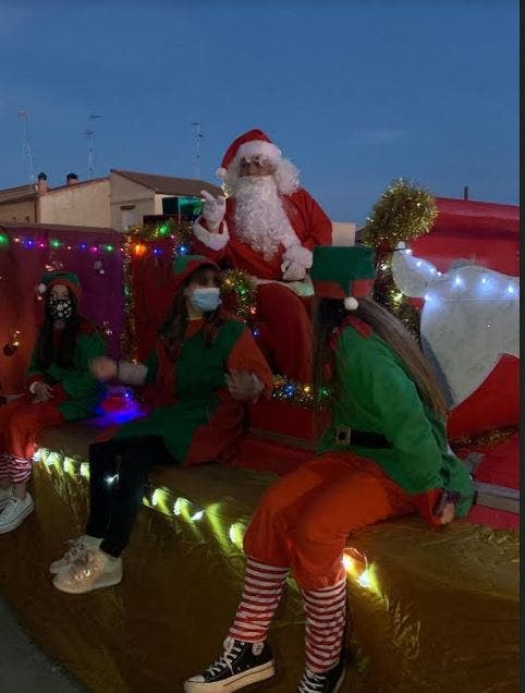 Papá Noel recorrió las calles de Villaverde de Medina
