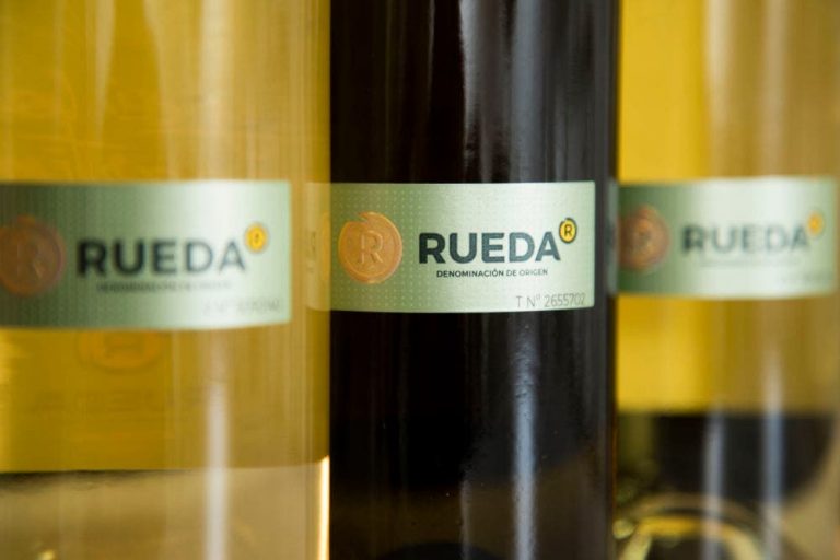 El Consejo Regulador de Rueda ha entregado 83.100.205 contraetiquetas en el último ejercicio