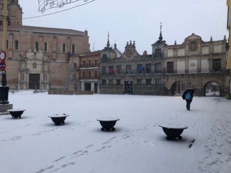 Medina del Campo: El temporal «Filomena» muestra la cara más amable de la ciudadanía