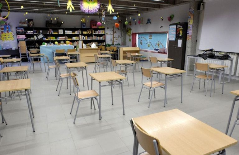 Educación cierra dos nuevas aulas en Valladolid