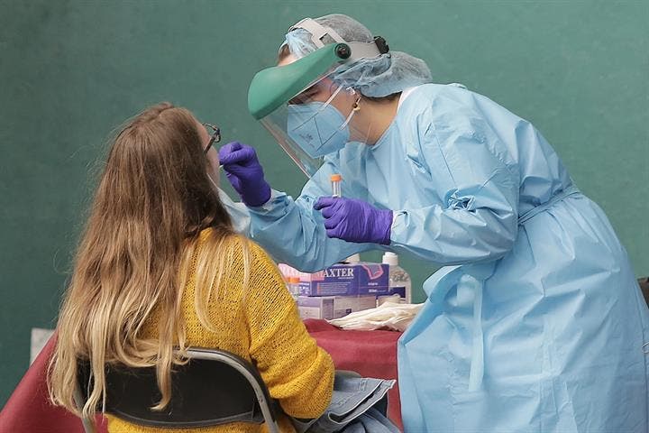 Españaña ha realizado más de 37,7 millones de pruebas diagnósticas desde el inicio de la epidemia