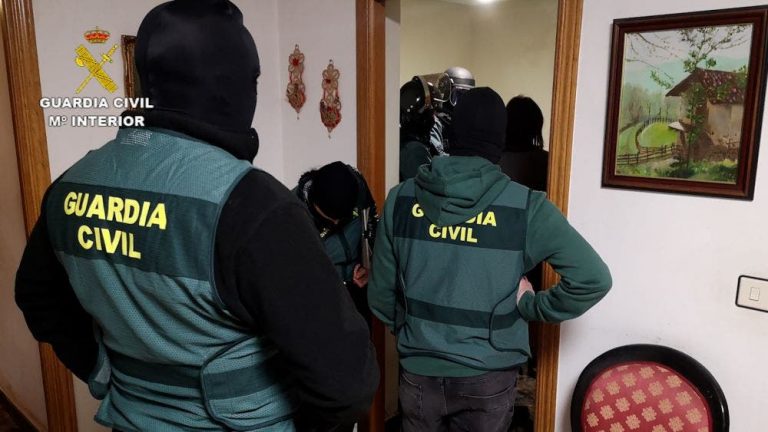 La Guardia Civil desarticula un entramado dedicado a la elaboración, distribución y venta de anfetaminas