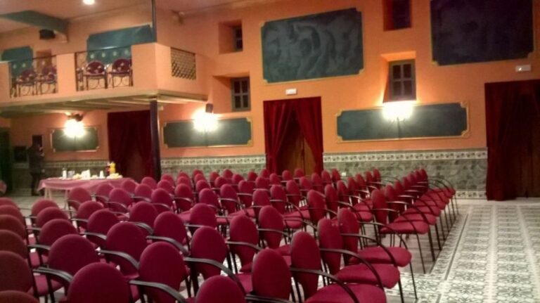 El Teatro Municipal de Alaejos acogerá la actuación musical «5 de coplas»