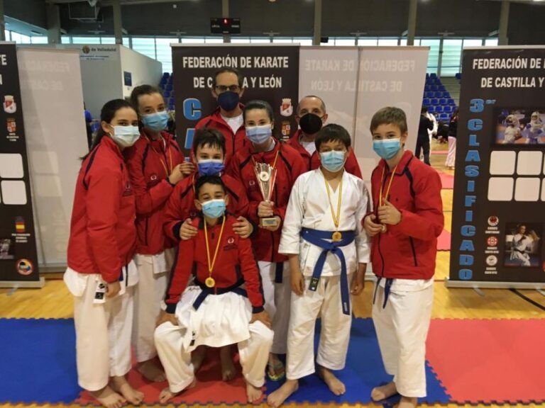 Fin de semana de éxitos para los karatecas del Club Budokán Medina