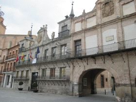 El Ayuntamiento de Medina del Campo suspende el programa «Conciliamos Semana Santa 2020»