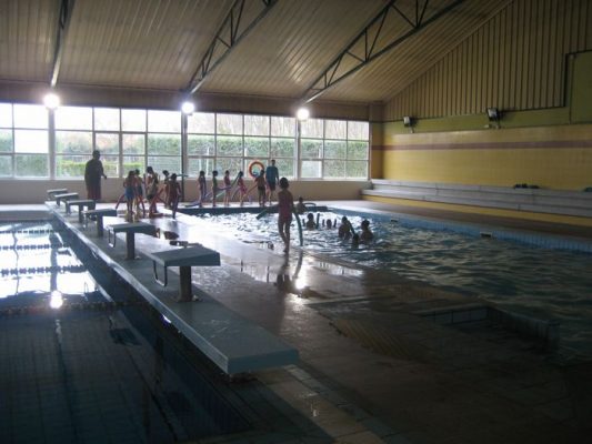 Atendidas cuatro personas por molestias en las vías respiratorias en una piscina de Le