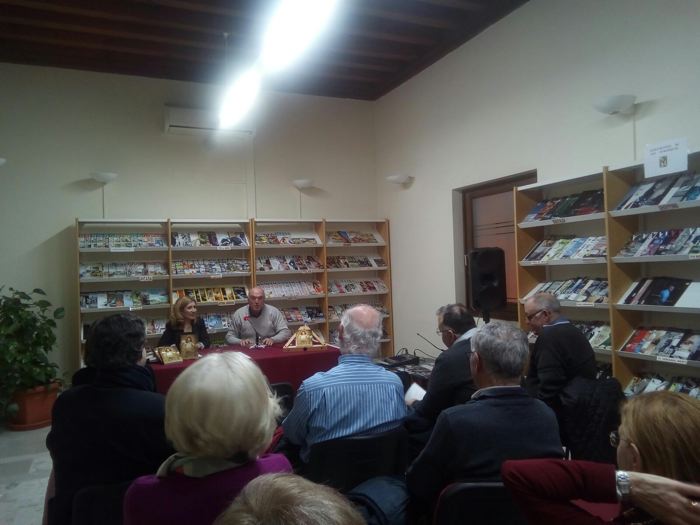 Francisco Bellver present? en la Biblioteca Municipal de Medina del Campo la novela «El Último cacique»