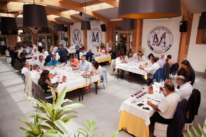 La Seca sit?a a 6 de sus vinos en la final de los Premios Manojo