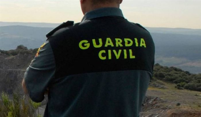 La Guardia Civil detecta dos Permisos de Conducci?n extranjeros falsificados