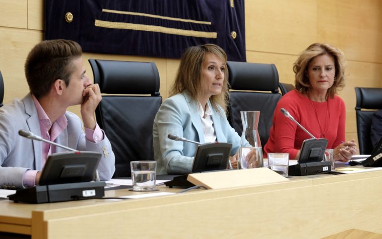 La Junta insta al Ministerio financiar al 100% de las plazas de ayudante doctor necesarias para cumplir la LOSU