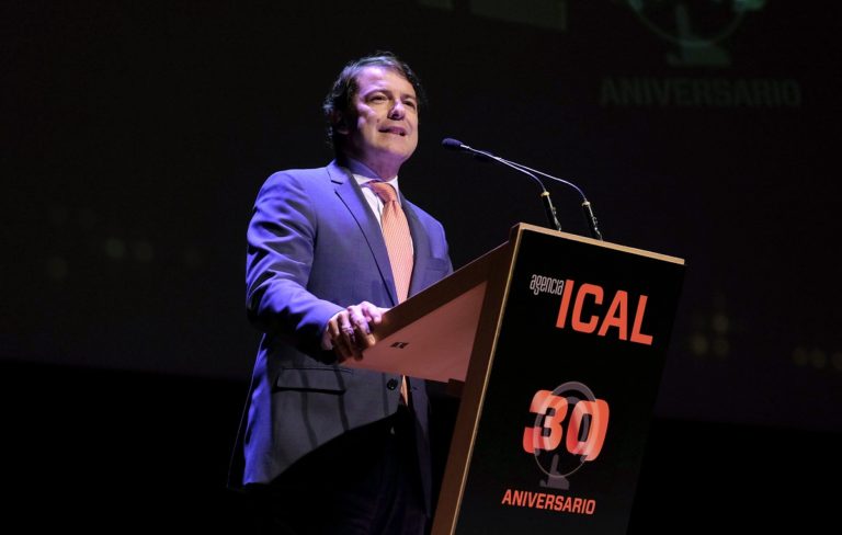 Fernández Mañueco apela al periodismo riguroso como ant?doto contra el uso perverso de la información y las falsas noticias