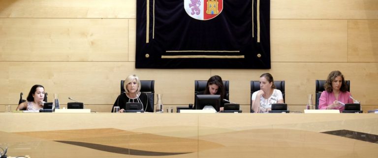 Casado aboga por romper con el continuismo de pr?cticas y modelos organizativos mejorables y asegura que desde el consenso trabajar? por el cambio y la regeneraci?n del Sistema público de Salud.
