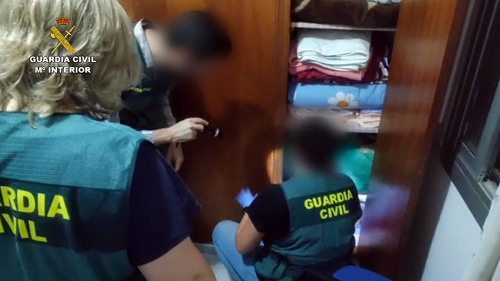 La Guardia Civil desarticula un grupo criminal especializado en robos en edificios públicos, colegios y farmacias