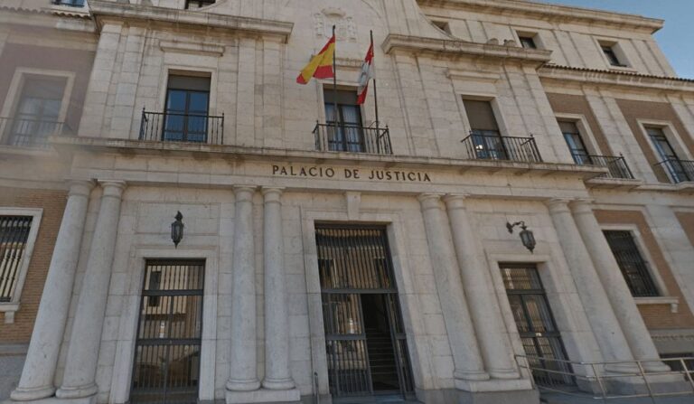 La Audiencia Provincial de Valladolid condena a seis años y nueve meses de prisi?n por maltratar y encerrar a su pareja