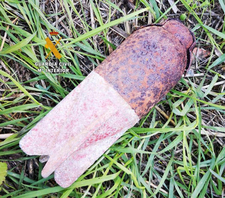 La Guardia Civil neutraliza una granada de mortero hallada en un domicilio de Villardiegua de la Ribera-Zamora