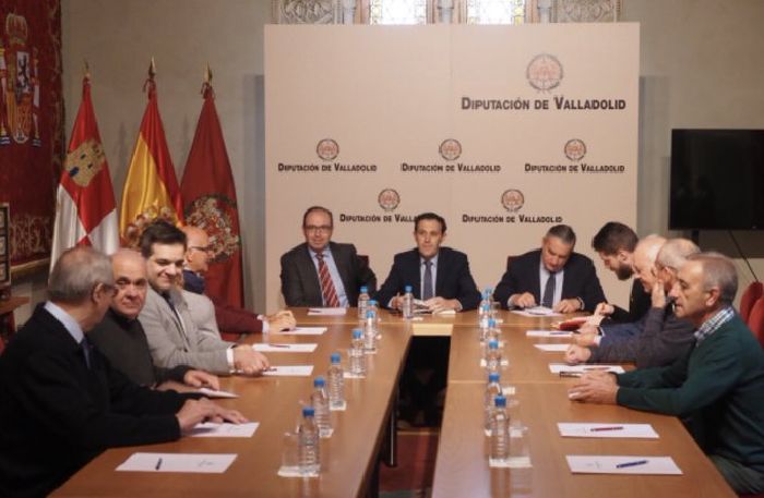 El presidente de la Diputación de Valladolid se reune con las Juntas de Semana Santa de la provincia