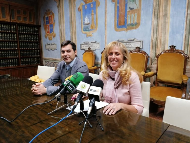 El PSOE pide la dimisi?n de la concejala Paloma Dom?nguez ante una presunta contrataci?n irregular