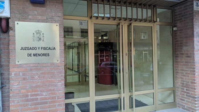 El alcalde de Medina del Campo se re?ne con la fiscal de menores y el juez de menores de Valladolid