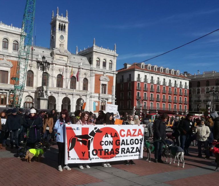 La Protectora de Animales Scooby colabora con la Plataforma NAC en la manifestación que se celebrará el 2 de febrero en Valladolid