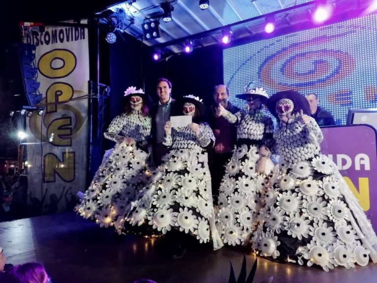 El colectivo «Por un mundo sin pl?stico» ganador del Concurso de Carnaval de Medina del Campo